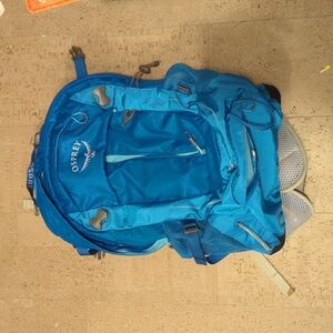 Osprey Sirrus 24 backpack blue